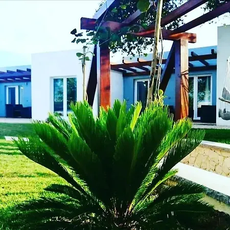 Charming House With Pool In Atalaia Σπίτι διακοπών